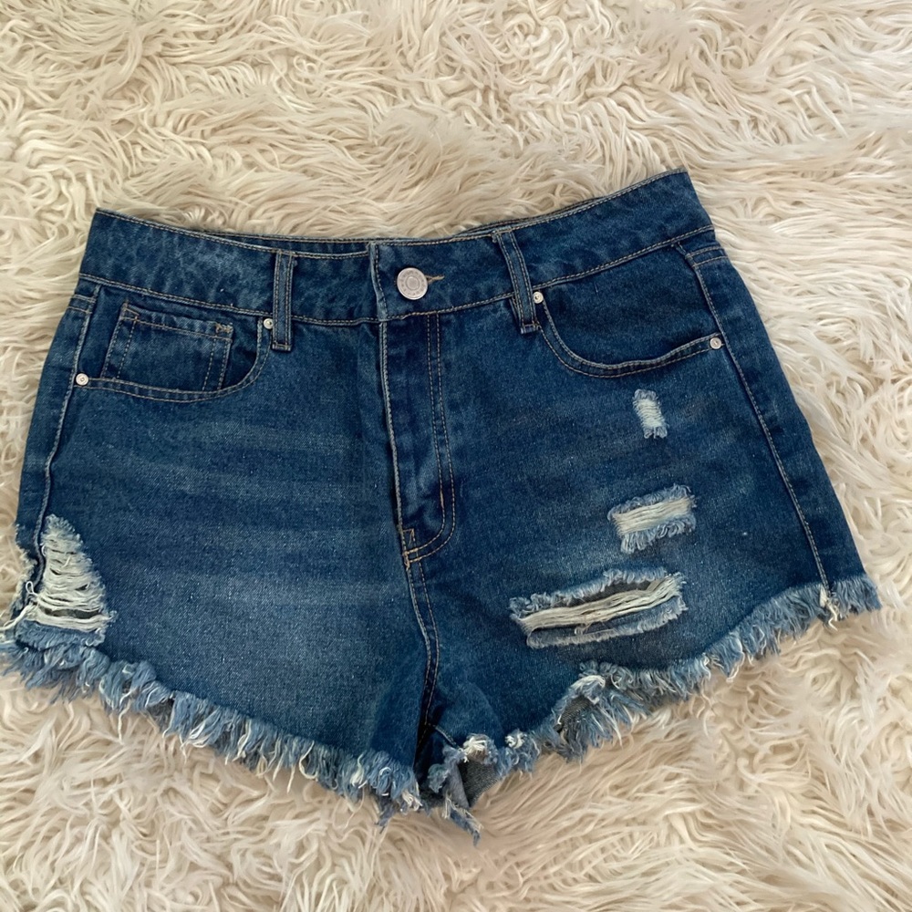 Cut off jean shorts.